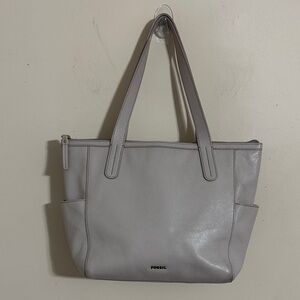 Fossil Light Gray Zip Top Medium Leather Tote Bag Travel Minimalist Classic Work